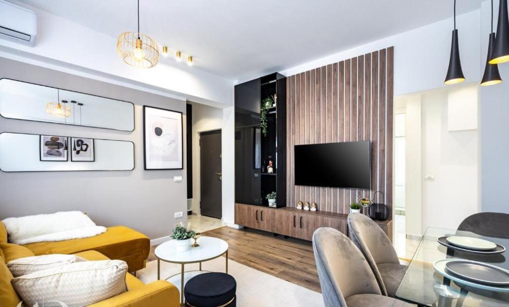 Majestic Apartament With View In Magheru Бухарест Экстерьер фото