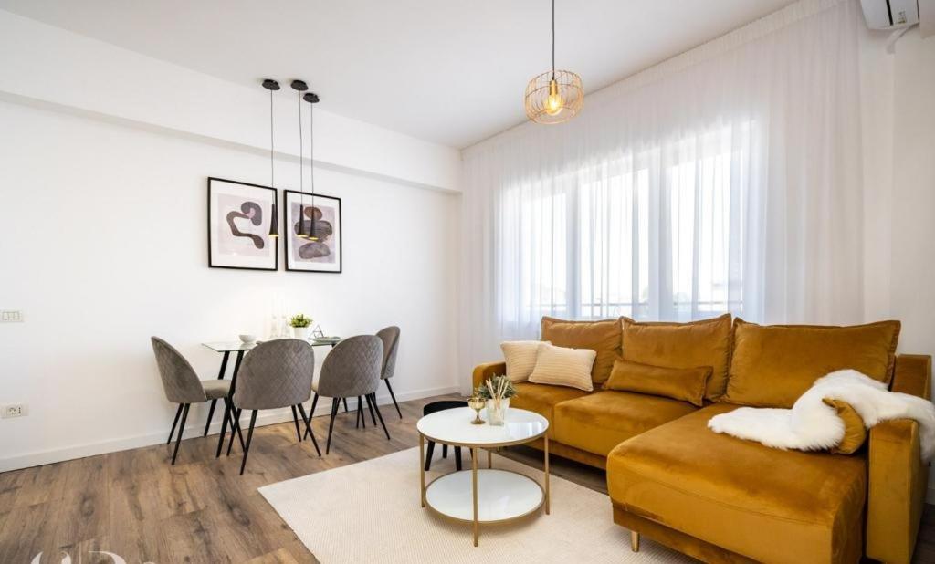 Majestic Apartament With View In Magheru Бухарест Экстерьер фото